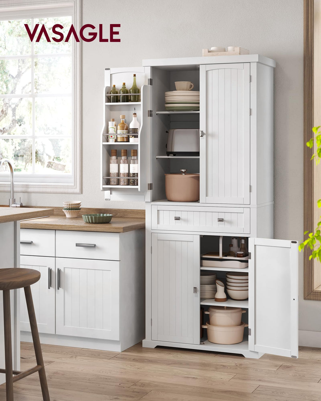 Freestanding Tall Cabinet with Drawer R913