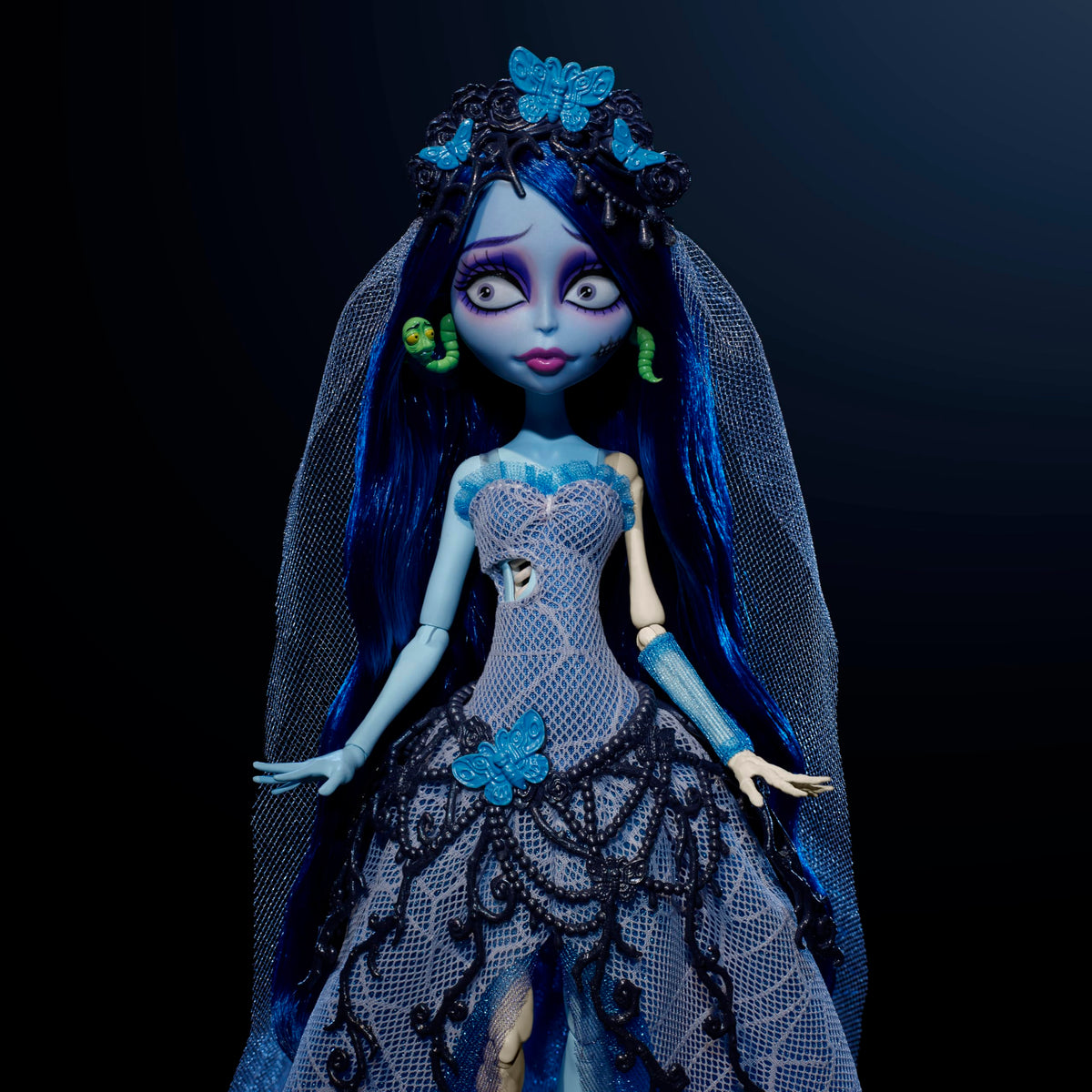 Corpse Bride Emily Doll in Spiderweb Wedding Dress with Accessories E833