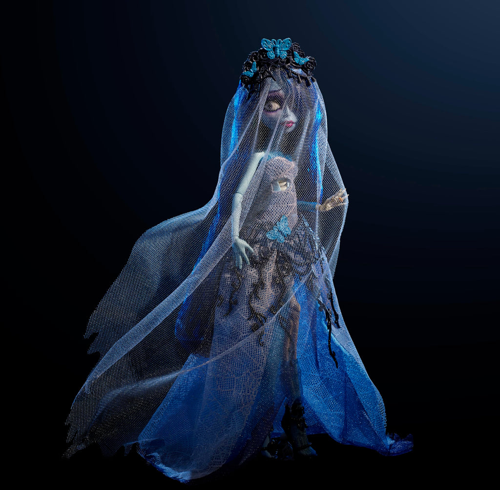 Corpse Bride Emily Doll in Spiderweb Wedding Dress with Accessories E833