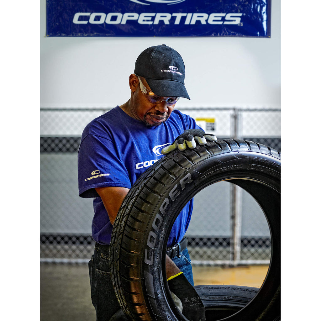 All-Season 225/60R17 99H Tire W138299