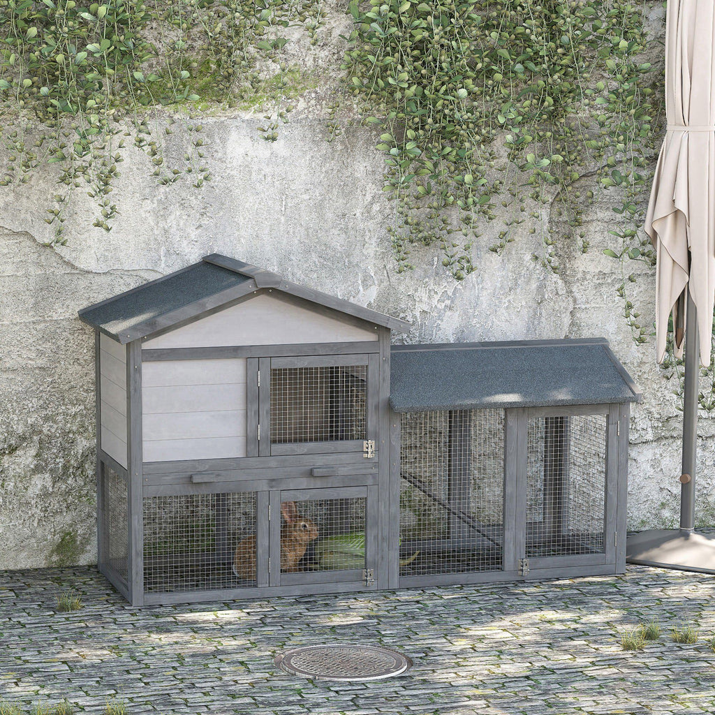 Wooden Rabbit Hutch with Ramp and Water-Resistant Roof E650428